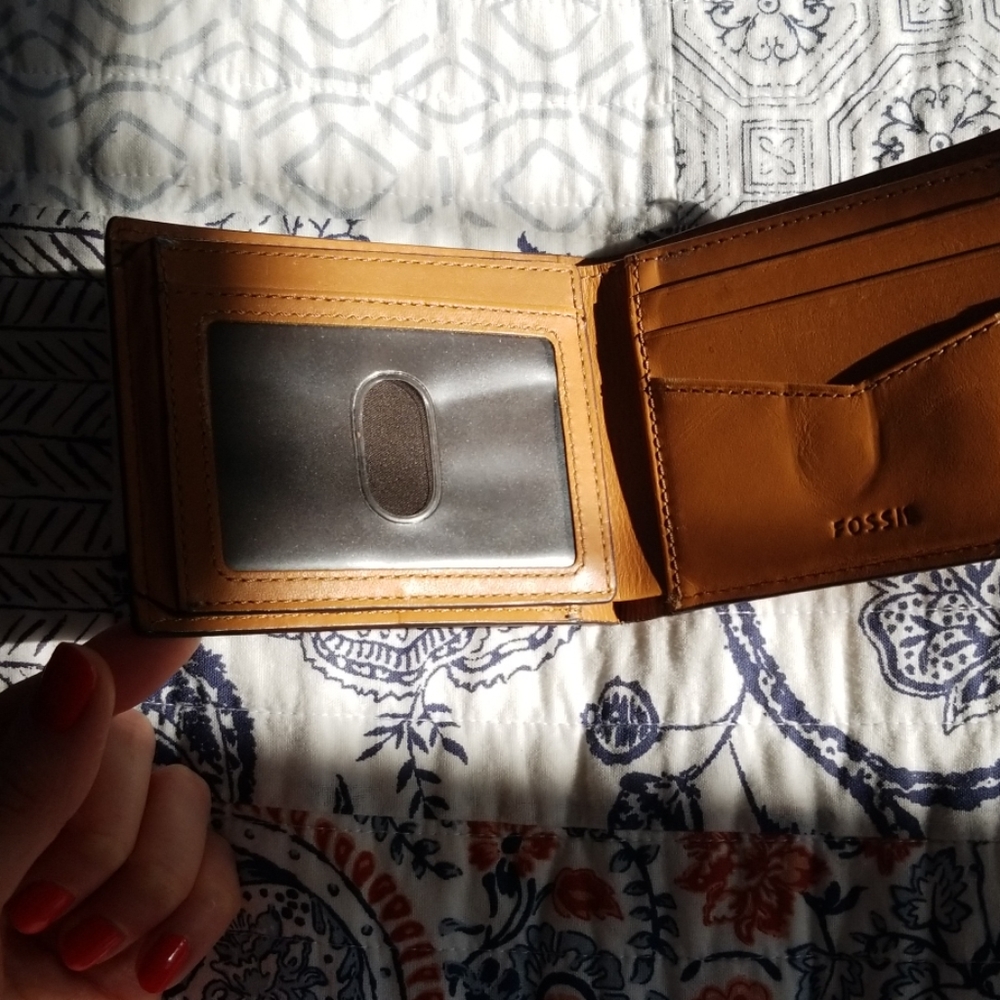Wallet - Picture 3 of 3